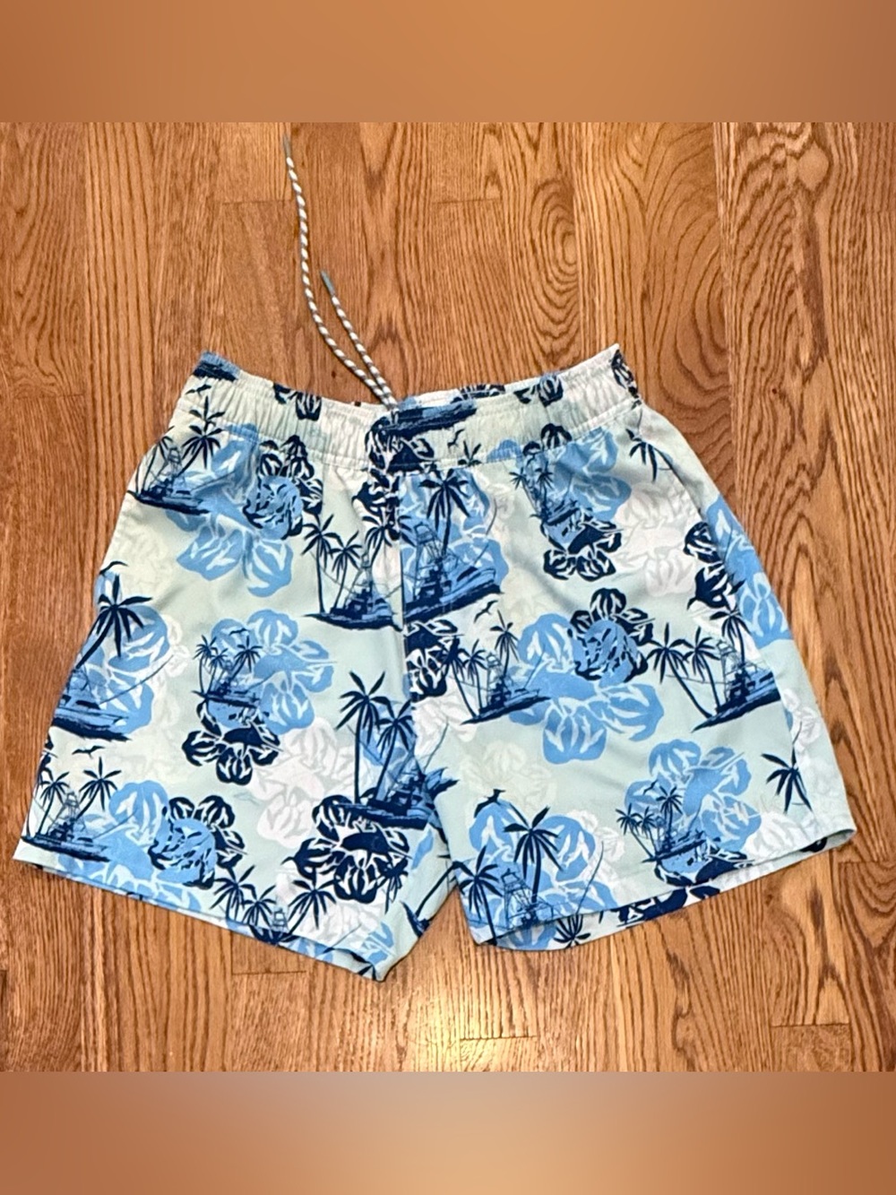 Huk Men's Light Blue & Navy Tropical Swim Trunks